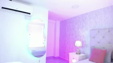 Snapshot of maria_angel01 chatting on 06.19.26 Maria Angel online show from 06.19.26
