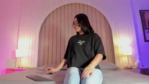 Snapshot of maria_gil chatting on 02.13.26 Maria online show from 02.13.26