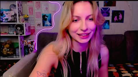 Snapshot of maria_hunt chatting on 12.06.24 Maria online show from 12.06.24