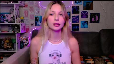 Snapshot of maria_hunt chatting on 12.07.24 Maria online show from 12.07.24