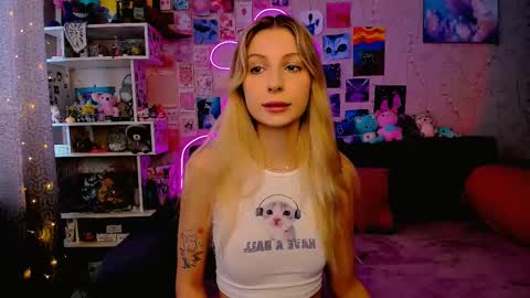 Snapshot of maria_hunt chatting on 03.01.25 Maria online show from 03.01.25