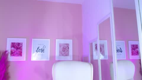 Snapshot of maria_jones chatting on 12.16.24 Instagram soymj01 online show from 12.16.24