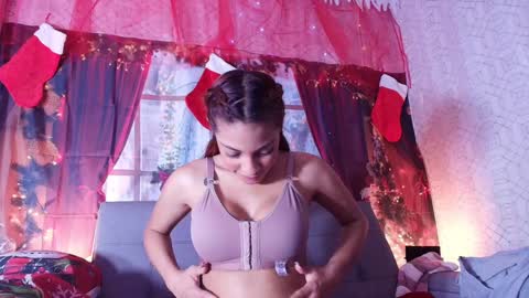 Snapshot of maria_rosse chatting on 12.16.24 Mara online show from 12.16.24