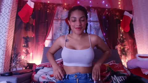 Snapshot of maria_rosse chatting on 12.20.24 Mara online show from 12.20.24