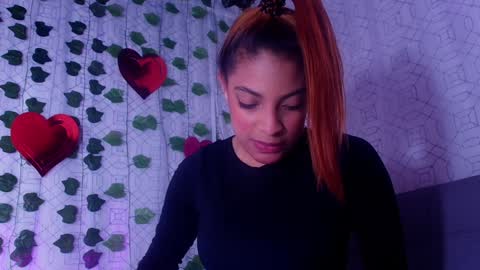 Snapshot of maria_rosse chatting on 02.04.25 Mara online show from 02.04.25