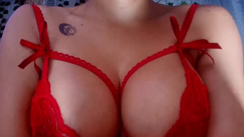 Snapshot of maria_rosse chatting on 02.25.25 Mara online show from 02.25.25