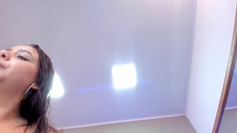 Snapshot of mariaa__fernanda chatting on 02.25.25 mariaa__fernanda online show from 02.25.25