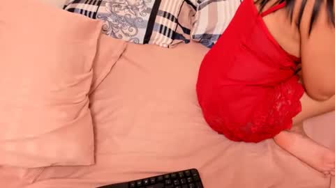 Snapshot of mariacarmi chatting on 11.04.25 mariacarmi online show from 11.04.25