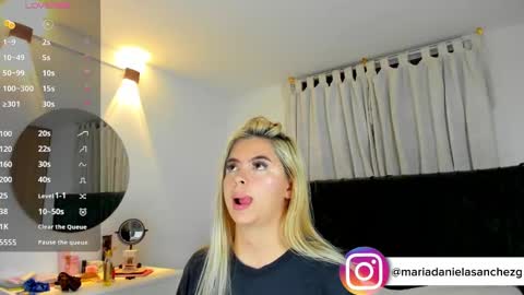 mariadanielasanchez online show from 10.15.25