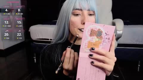 Snapshot of mariagh_ chatting on 11.21.25 Maria online show from 11.21.25