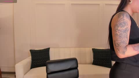 MARIA HERRERA  online show from 12.12.24