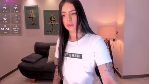 MARIA HERRERA  online show from 03.02.25