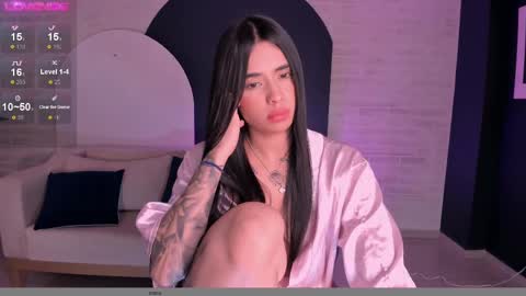 MARIA HERRERA  online show from 03.12.25