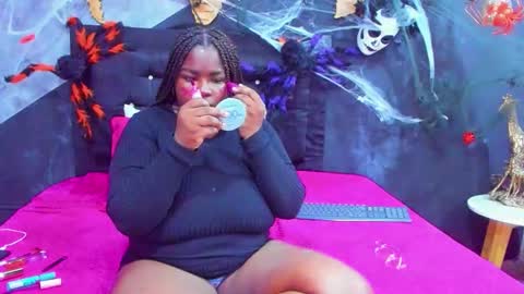 Snapshot of mariam__rossi chatting on 11.13.25 MARIAM online show from 11.13.25