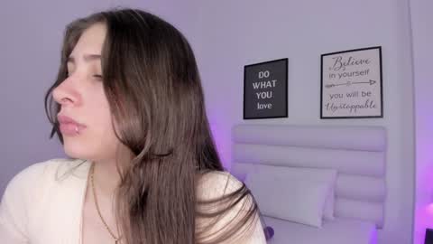 Snapshot of mariam_scott18 chatting on 01.06.25 Mariam online show from 01.06.25