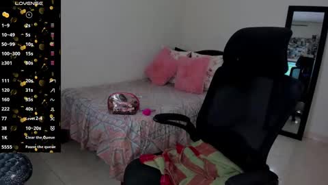   Mariam Castiblanco online show from 02.01.25