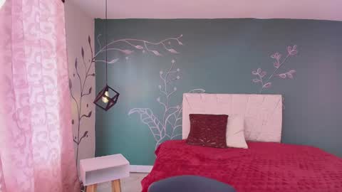 Snapshot of mariamcute_ chatting on 02.05.25 M A R I A N A online show from 02.05.25