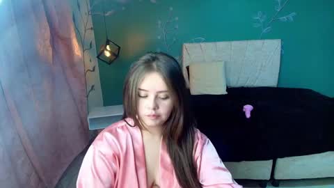 Snapshot of mariamcute_ chatting on 02.19.25 M A R I A N A online show from 02.19.25