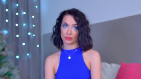 Snapshot of mariamenson chatting on 12.25.24 MariaMenson online show from 12.25.24