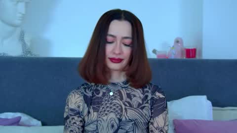 Snapshot of mariamenson chatting on 02.12.25 MariaMenson online show from 02.12.25