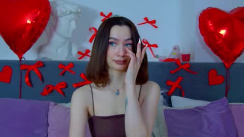 Snapshot of mariamenson chatting on 02.18.25 MariaMenson online show from 02.18.25