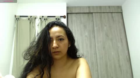 Snapshot of mariamualata chatting on 05.15.26 mariamualata online show from 05.15.26