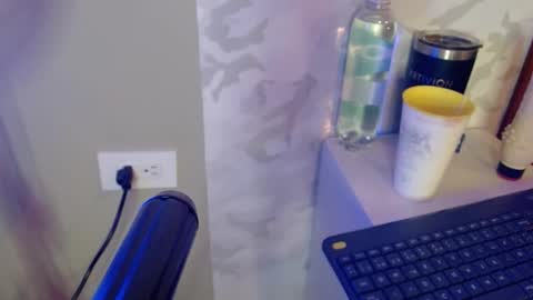 Mariana online show from 11.24.25