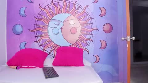 mariana_16_ online show from 10.24.25