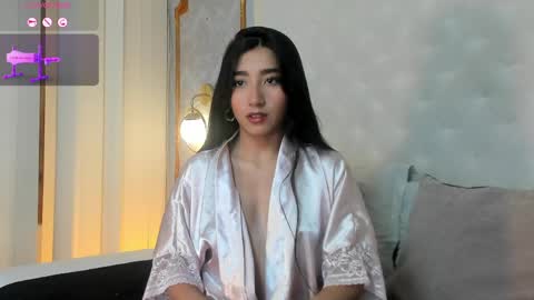 Snapshot of mariana_kalo chatting on 05.24.26 Mariana online show from 05.24.26