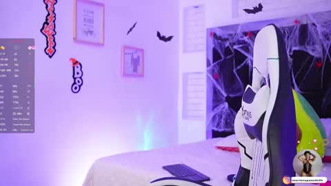 Snapshot of mariana_monroe04 chatting on 10.26.25 Mariana online show from 10.26.25