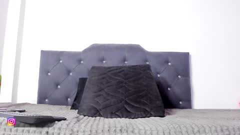 Snapshot of mariana_preciado chatting on 12.24.24 Mariana Preciado online show from 12.24.24