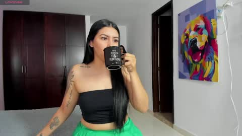 MARIANA Y VALENTINA online show from 04.15.26