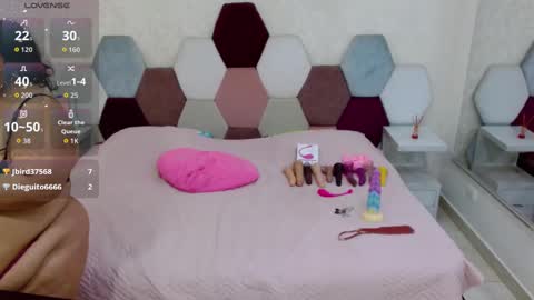 mariana online show from 11.14.25