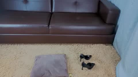 Mariana  online show from 02.15.26