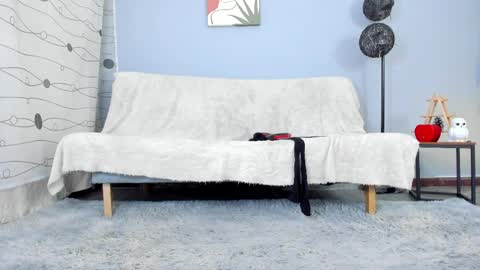 Mariana Vargas online show from 04.08.26