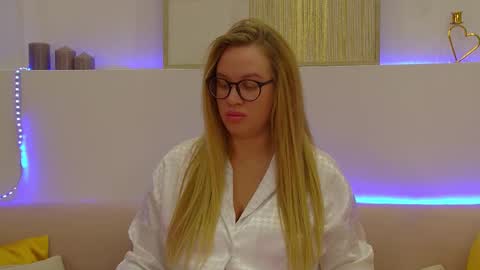 Maria online show from 03.10.25