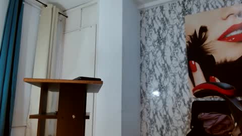 Snapshot of mariani_smith chatting on 09.29.25 Mariani online show from 09.29.25