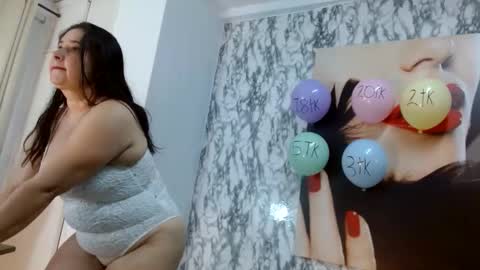 Snapshot of mariani_smith chatting on 10.30.25 Mariani online show from 10.30.25