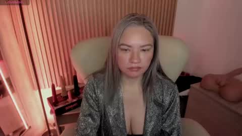 Marian Love  online show from 03.02.25