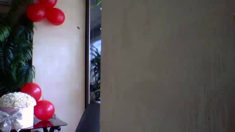 Snapshot of marianna1977 chatting on 02.14.25 marianna1977 online show from 02.14.25