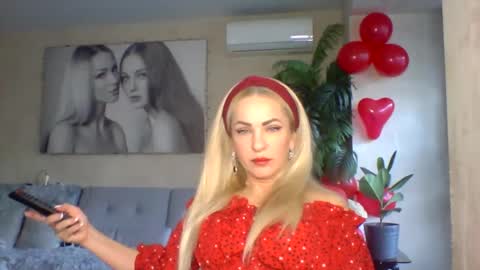 Snapshot of marianna1977 chatting on 02.16.25 marianna1977 online show from 02.16.25