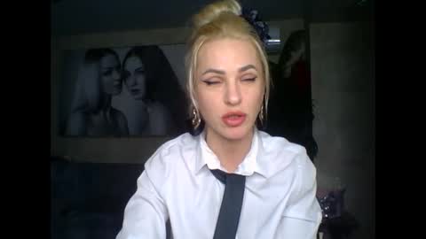 Snapshot of marianna1977 chatting on 02.21.25 marianna1977 online show from 02.21.25