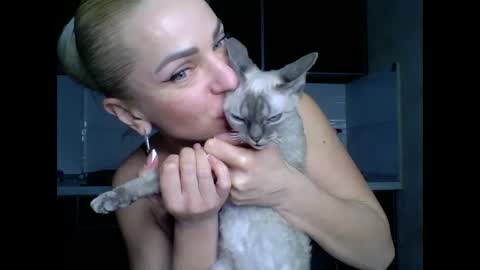 Snapshot of marianna1977 chatting on 02.28.25 marianna1977 online show from 02.28.25