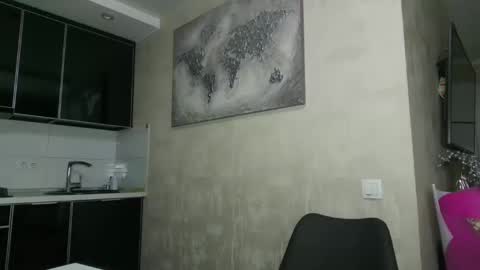 Snapshot of marianna1977 chatting on 09.15.25 marianna1977 online show from 09.15.25