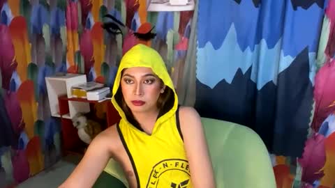 Snapshot of mariaosawa56 chatting on 01.14.25 cum cum online show from 01.14.25