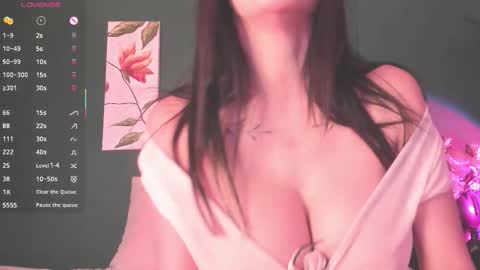 Snapshot of mariateresa11 chatting on 11.23.25 Theressa online show from 11.23.25