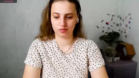 Snapshot of mariatess_ chatting on 05.14.26 Mariia online show from 05.14.26
