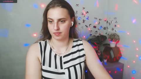 Snapshot of mariatess_ chatting on 06.24.26 Mariia online show from 06.24.26