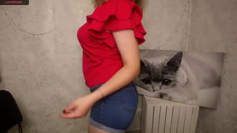 Snapshot of mariatess_ chatting on 07.16.26 Mariia online show from 07.16.26