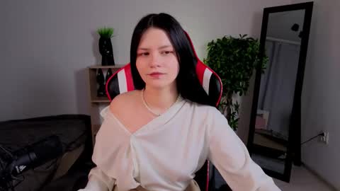 Snapshot of mariax_ chatting on 02.12.26 Maria online show from 02.12.26